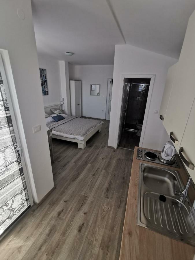 Apartmani Mila Starigrad Paklenica Extérieur photo